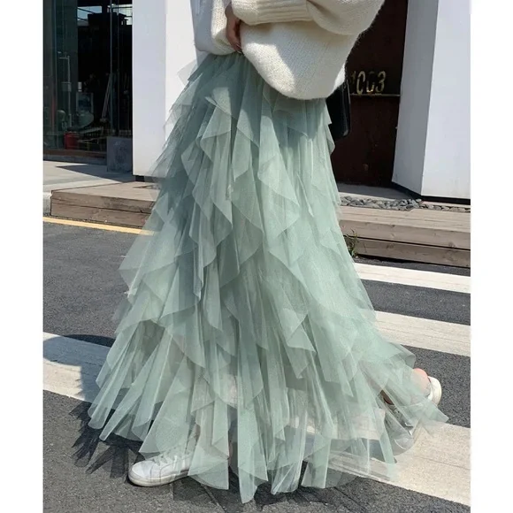 Soho Apparel Women’s Green Layered Flowy Flared Ruffle Boho Long Skirt Medium - Picture 2 of 9